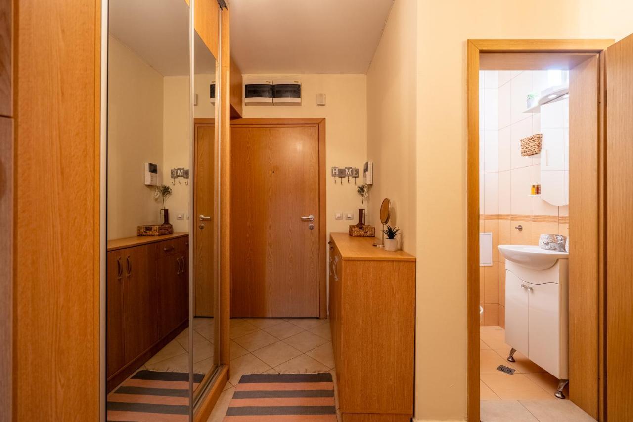 Premium Comfy 2Bdr Apt - Free Parking - Fast Wi-Fi صوفيا المظهر الخارجي الصورة