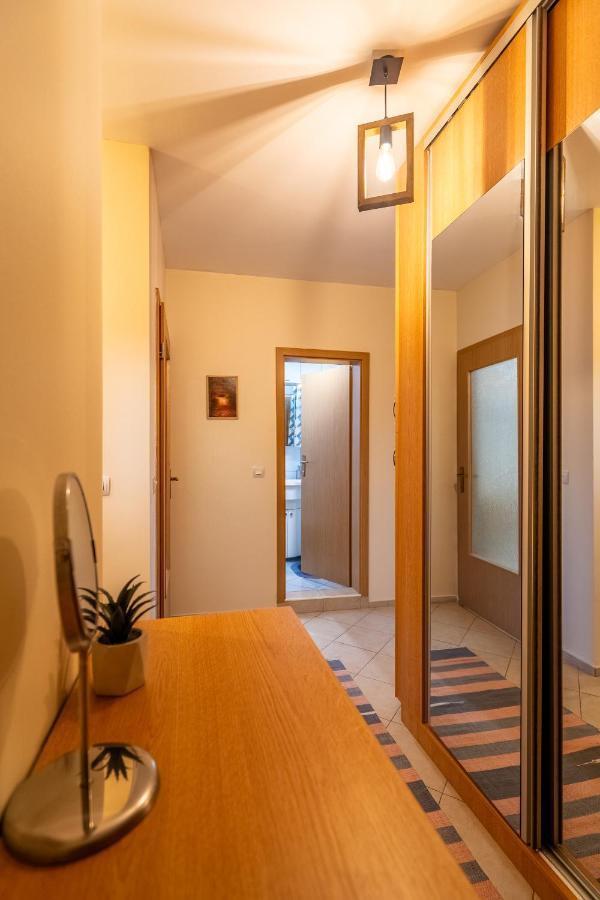 Premium Comfy 2Bdr Apt - Free Parking - Fast Wi-Fi صوفيا المظهر الخارجي الصورة